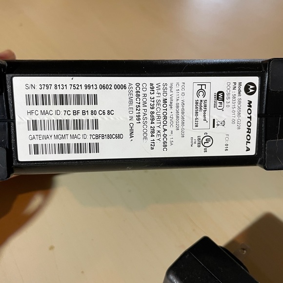 Motorola Surfboard Docsis 3.0 Cable Modem/Router SBG6580 - Picture 4 of 4